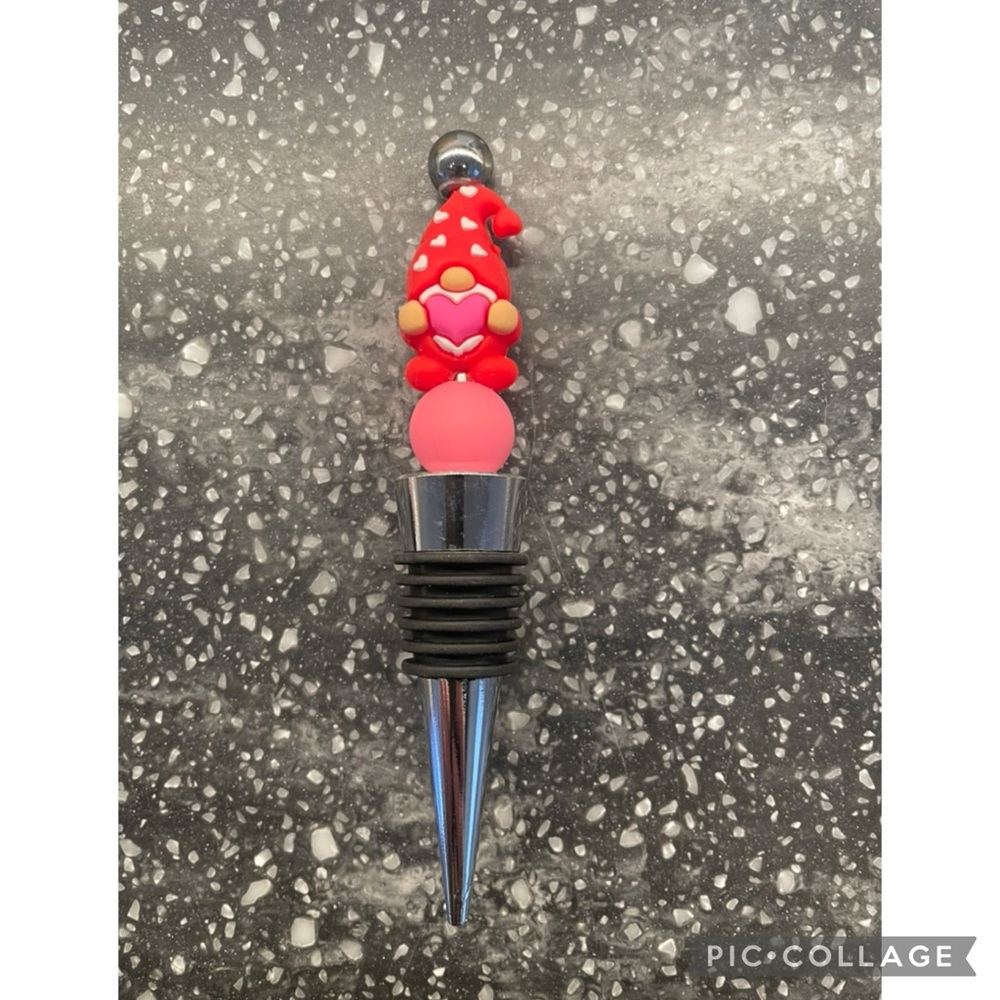 Gnome Wine Stopper Style 1